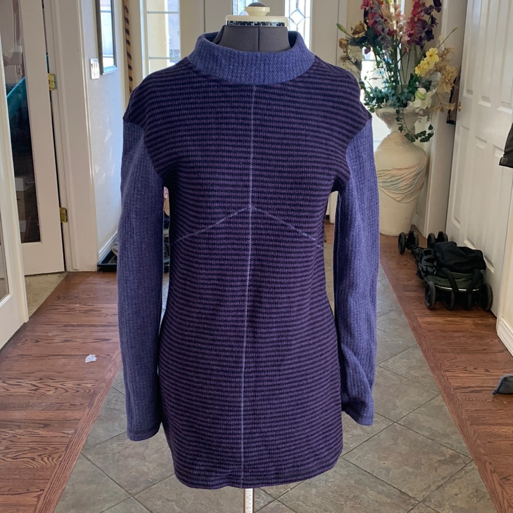 PRANA sweater